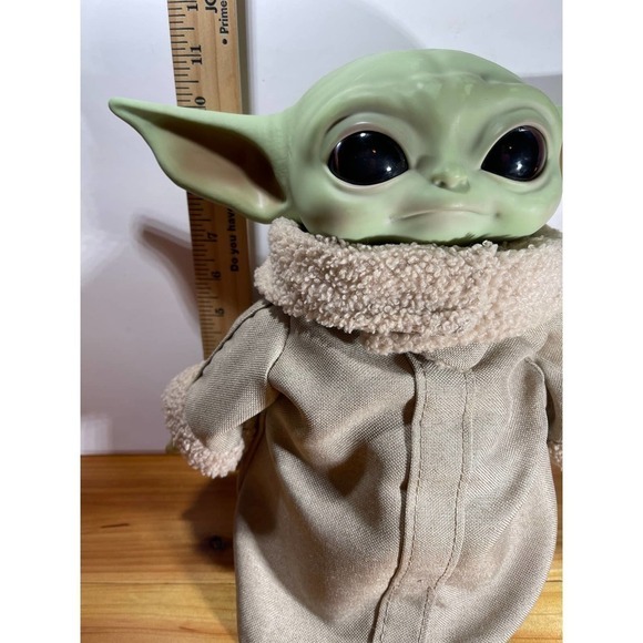 2019 Mattel Star Wars The Mandalorian 11" The Child Grogu Baby Yoda Plush - Picture 4 of 5